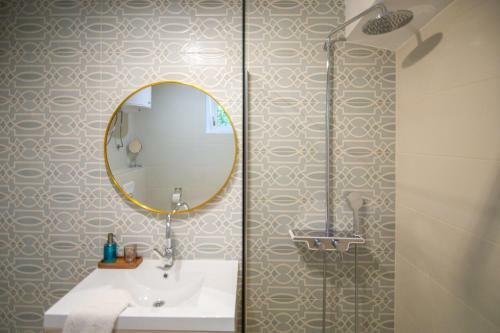 Apartments Mali Raj Komiza