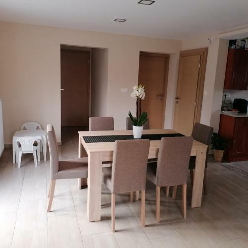 Apartamento ?rs�gi �den Vend�gh�z