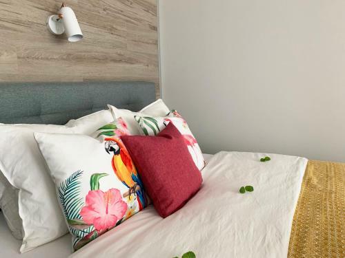 A Chic Lakeside Dig - Alexandra Apartment Fonyod