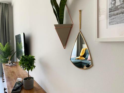 A Chic Lakeside Dig - Alexandra Apartment Fonyod
