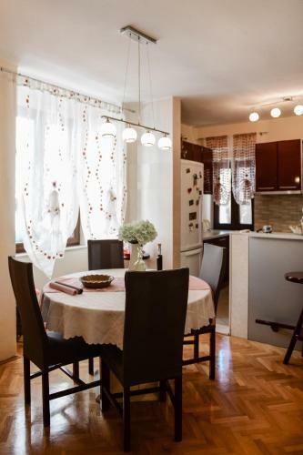 Mikella Apartment
