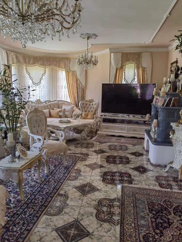Hostal Kast�ly Villa