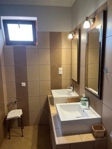 Brookforest Family Apartman