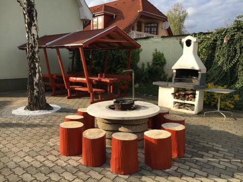 Nana Apartmanh�z