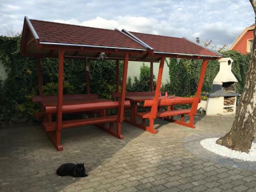 Nana Apartmanh�z