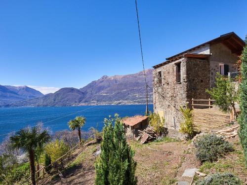 Locazione Turistica Oro Del Lario-1