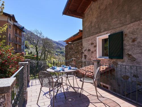 Locazione Turistica Oro Del Lario-1