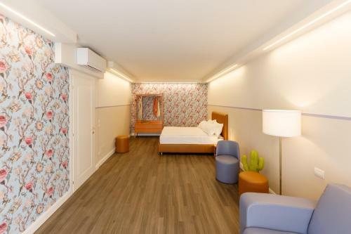 Casa Flores Apartments