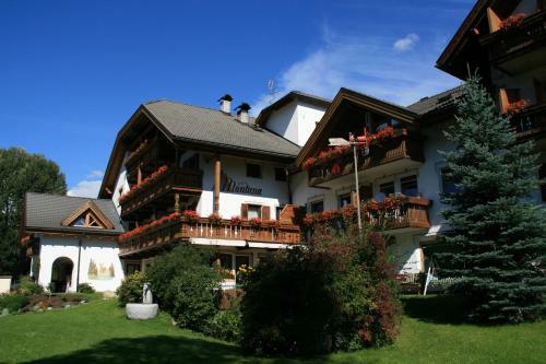 Aparthotel Apartments Residence Montana
