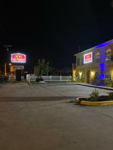 Motel Los Fresnos Inn And Suites