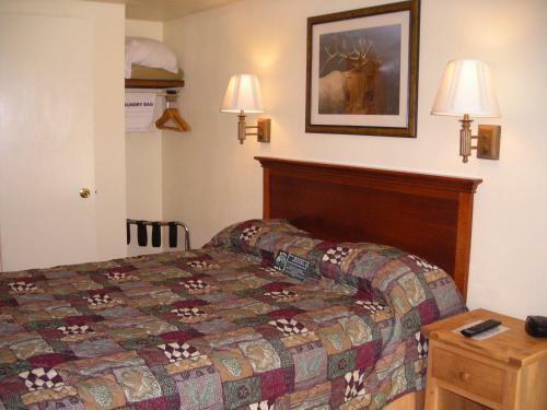 Falls Motel