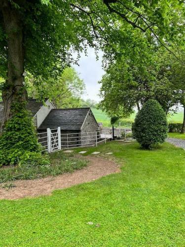 Roberts Yard Country Cottage