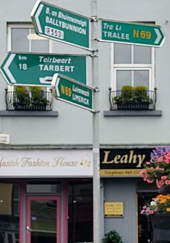 Impeccable 2-bed Cottage In Rural Setting Listowel
