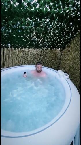 Apartamento Jacuzzi Jungle City Centre