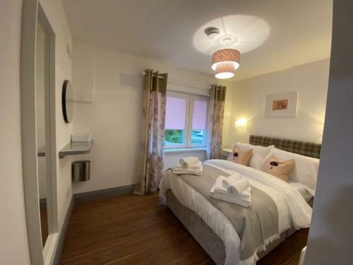 Location Location - Gorgeous 3 Bed Apartment In Killarney