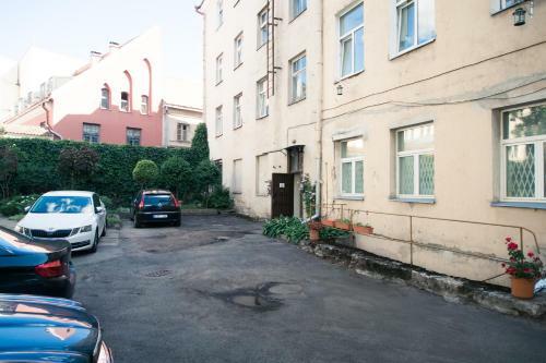 Town Hall 3 Bedroom Apartment