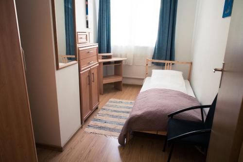 Town Hall 3 Bedroom Apartment