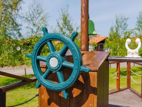 Holiday Homes For 5 Persons With Pool Access, Darlowo