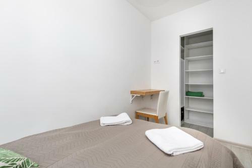 Darlowo Centrum Apartment By Renters