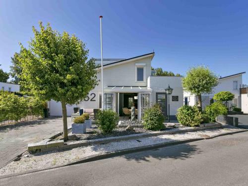 Lovely Holiday Home With A View Over The Oosterschelde