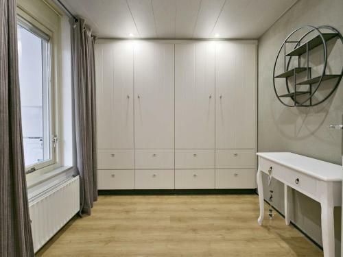 Lovely Holiday Home With A View Over The Oosterschelde