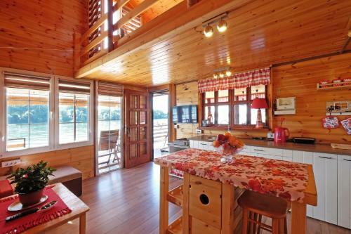 Apartamento Splav Gaby River House Paradise