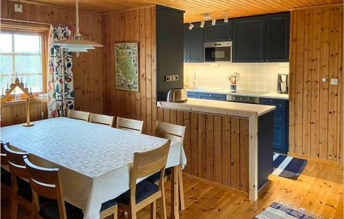 Nice Home In S�rna With Sauna, Wifi And 3 Bedrooms #099