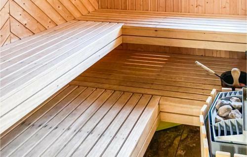 Nice Home In S�rna With Sauna, Wifi And 3 Bedrooms #099