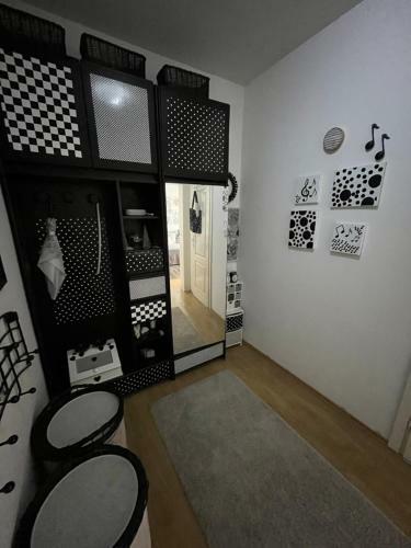 Artsy Studio Apartment