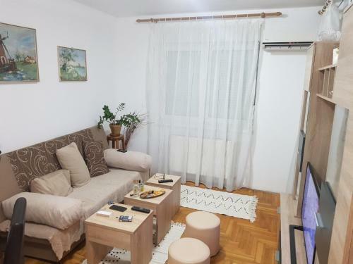 Exit Apartment