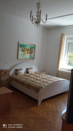 Exit Apartment 22