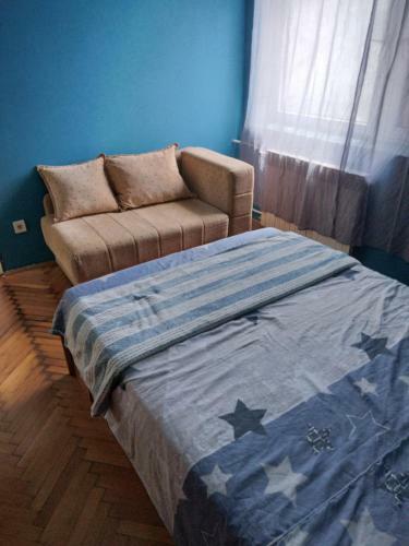 Superb Exit Apartment