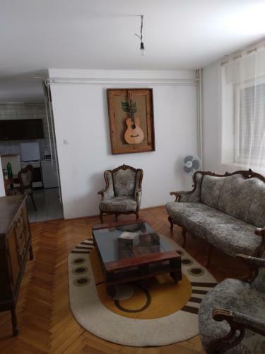 Superb Exit Apartment