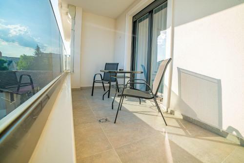 Zoe Apartment