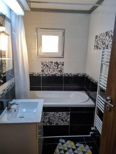 Apartamento Lovely 2 Bedroom Flat With Hot Tube
