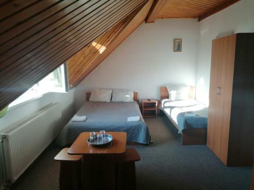 Hostal Pensiunea Cezara