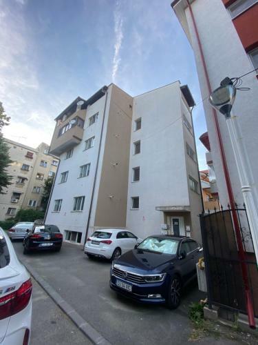 Ariana?s Apartments