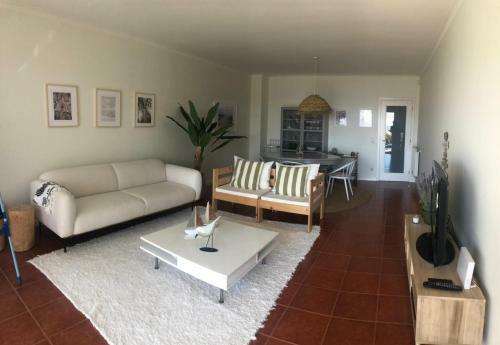 T3 Em Moledo Com Piscina Privada A 100m Da Praia