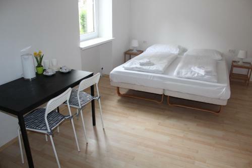 Hostal Lemonwood House