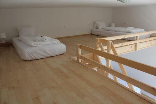 Hostal Lemonwood House
