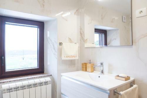 Apartments Milok