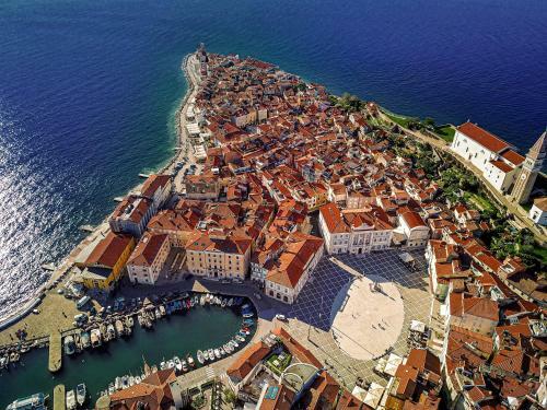 Akvatour Apartments Piran