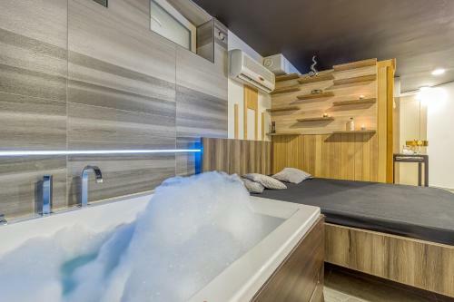 Pool & Whirlpool Art-pe Villas