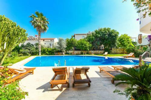 Posada Duplex House With Shared Pool Near Beach In Kalkan