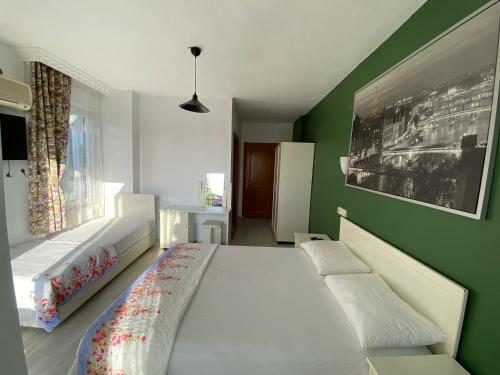 Greenway Hotel
