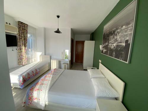 Greenway Hotel
