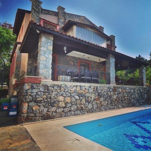 Villa ?pek