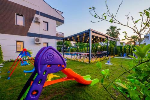 Fethiyede Denize Yak?n S�per L�ks Villa