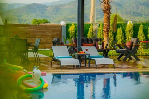 Fethiyede Denize Yak?n S�per L�ks Villa