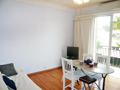 Apartment Idgil